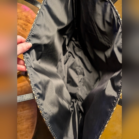 Black & Tan Woven Beach Tote - Picture 5 of 5